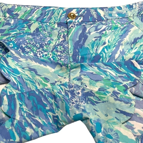 Lilly Pulitzer Buttercup Stretch Blue Haven Shorts with Scalloped Hem Size 4 - Picture 6 of 10